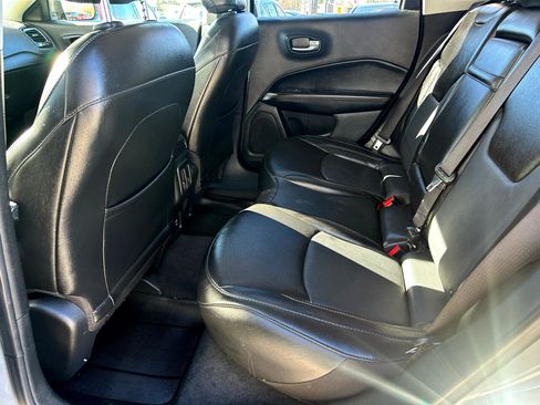 Used 2019 Jeep Compass Limited image 11