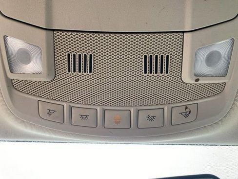 Used 2017 Ford Fusion SE FWD image 18