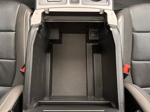 Used 2019 Ford F150 Raptor w/ Equipment Group 802A Luxury image 23