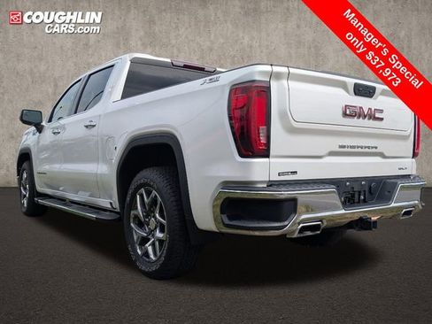 Used 2022 GMC Sierra 1500 SLT w/ SLT Premium Package image 6