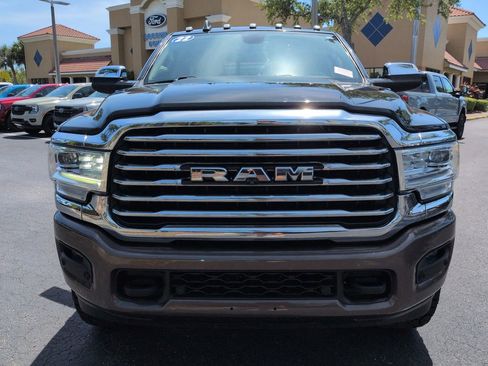 Used 2022 RAM 3500 Limited AWD/4WD image 9