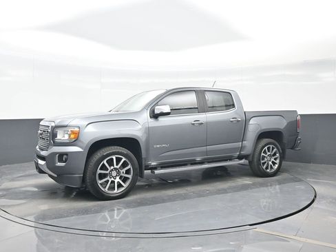 Used 2020 GMC Canyon Denali image 2