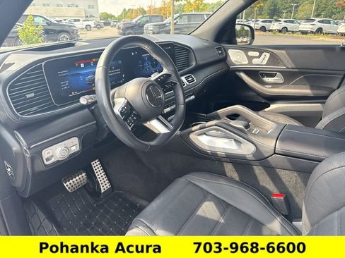 Used 2024 Mercedes-Benz GLS 450 4MATIC image 23