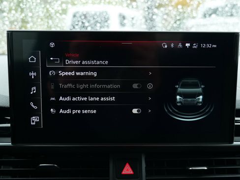 Used 2022 Audi A4 2.0T Premium image 28