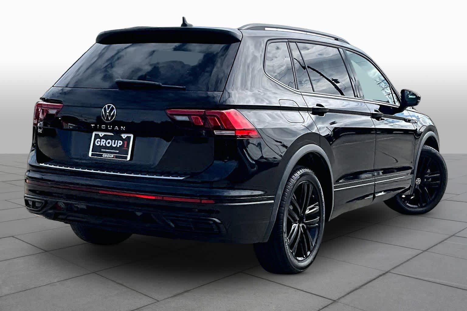 Used 2022 Volkswagen Tiguan SE R-Line FWD image 13