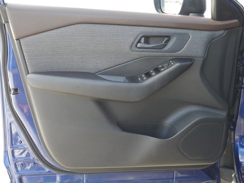 Certified 2023 Nissan Rogue S image 28