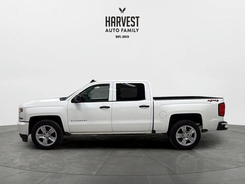 Used 2018 Chevrolet Silverado 1500 Custom w/ Custom Value Package AWD/4WD image 2