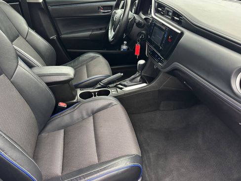Used 2019 Toyota Corolla SE w/ Protection Package image 15
