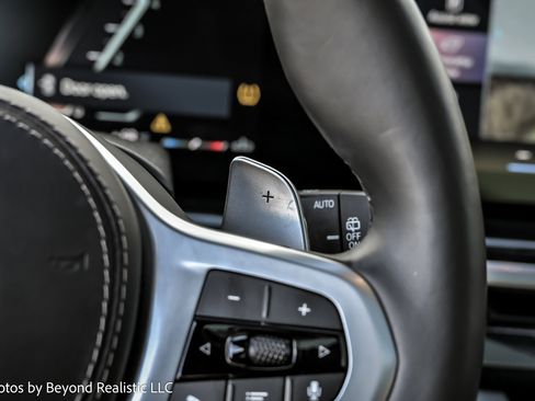 Used 2023 BMW X7 xDrive40i w/ M Sport Package image 40