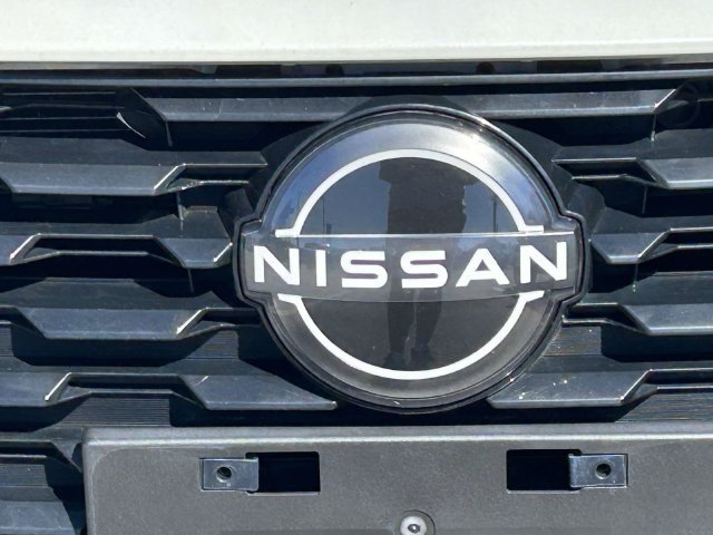 Used 2024 Nissan Altima 2.5 SR FWD image 10