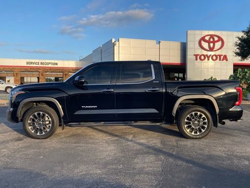 Used 2024 Toyota Tundra Limited AWD/4WD image 5