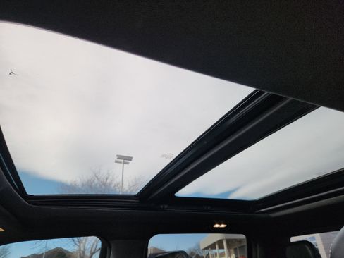 Used 2018 Ford F150 Lariat w/ Equipment Group 502A Luxury image 20