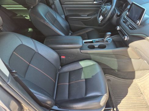 Used 2020 Nissan Altima 2.5 SR image 13