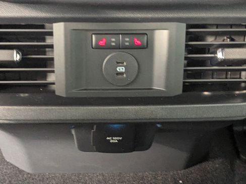 New 2025 Ford F150 Platinum w/ FX4 Off-Road Package image 23