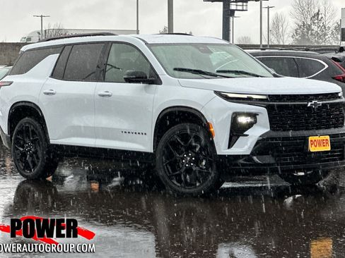 Used 2026 Chevrolet Traverse RS image 1