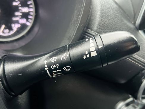 Used 2021 Nissan Sentra SV image 25