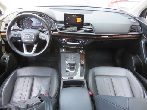 Used 2020 Audi Q5 2.0T Premium w/ Convenience Package AWD/4WD image 12