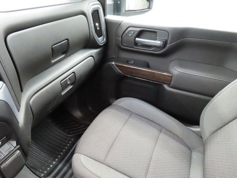 Used 2023 GMC Sierra 2500 SLE w/ SLE Value Package; image 25