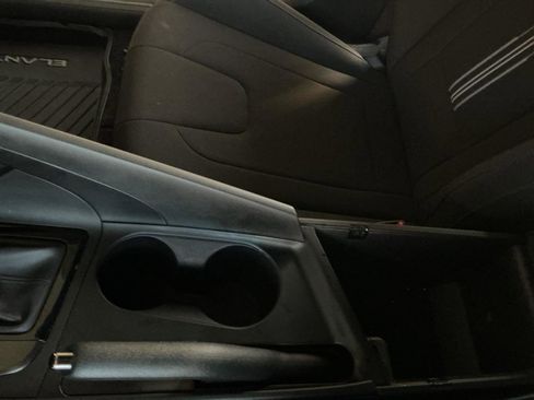 Certified 2025 Hyundai Elantra Sport image 8