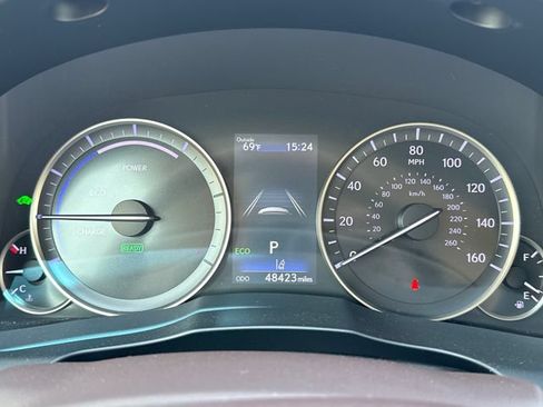 Used 2017 Lexus ES 300h w/ Navigation System Package FWD image 23