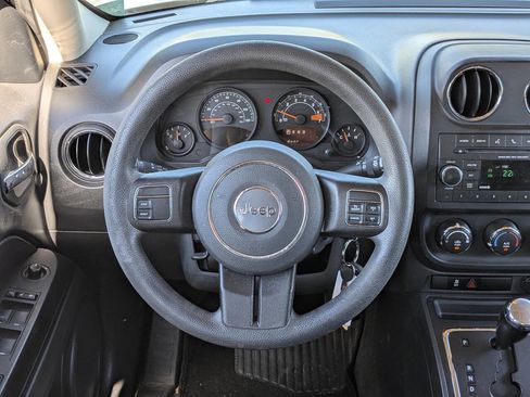 Used 2017 Jeep Patriot Sport w/ Power Value Group image 27