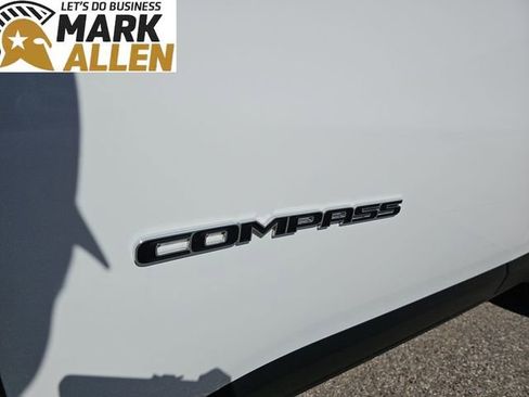 Used 2025 Jeep Compass Limited AWD/4WD image 31