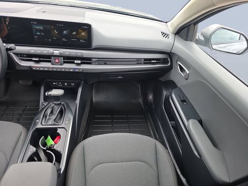 Used 2025 Kia K4 FWD image 16