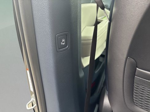 New 2025 Kia Carnival SX image 28