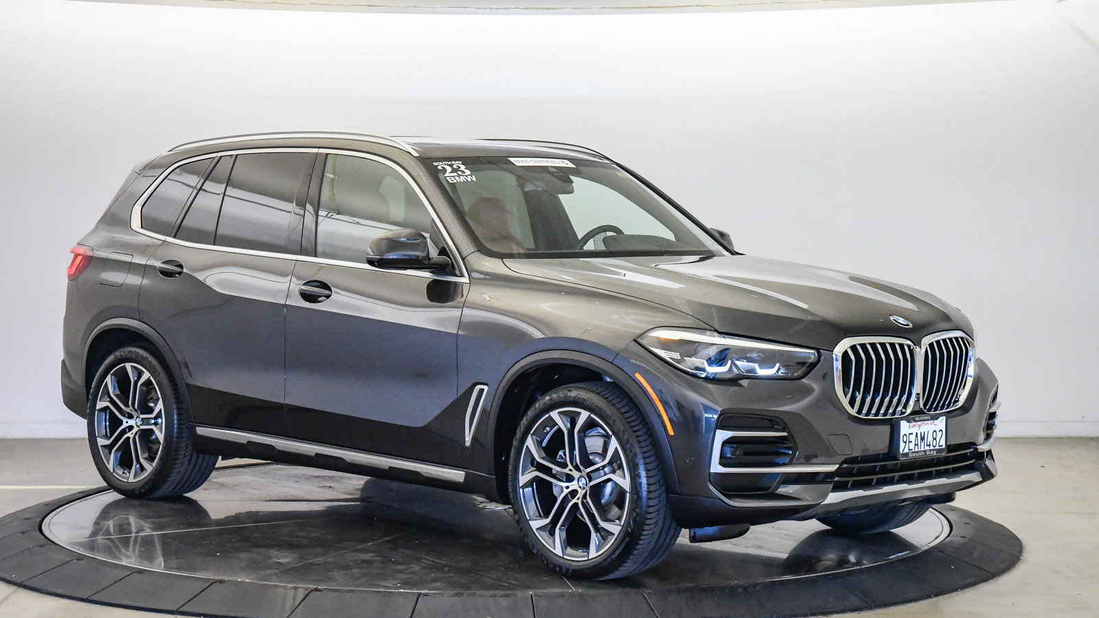 Certified 2023 BMW X5 xDrive40i w/ Premium Package AWD/4WD image 5