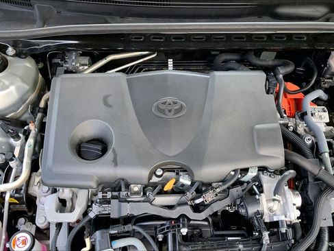 Used 2025 Toyota Camry LE FWD image 30