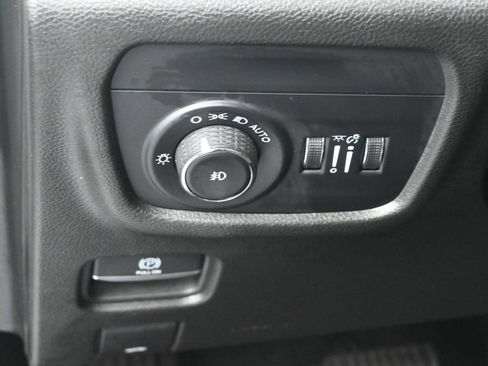 New 2025 Jeep Gladiator Sport image 18