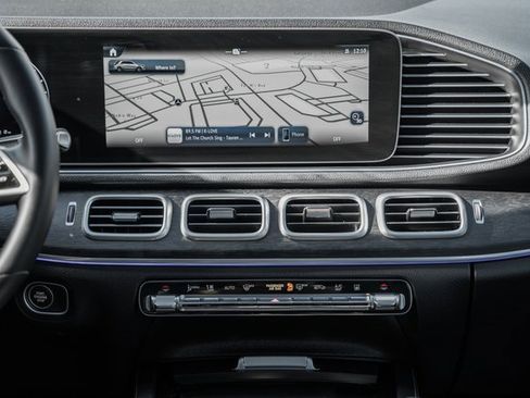 Certified 2025 Mercedes-Benz GLE 450e 4MATIC image 22