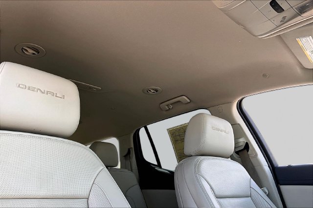 Used 2020 GMC Acadia Denali FWD image 17