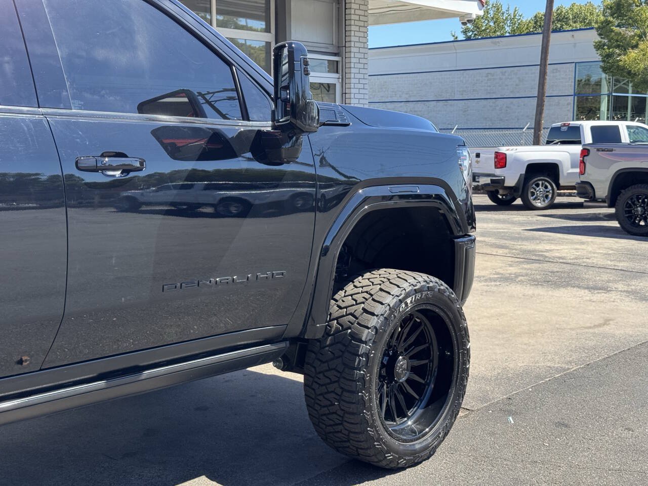 Used 2025 GMC Sierra 3500 Denali w/ Denali Reserve Package AWD/4WD image 12