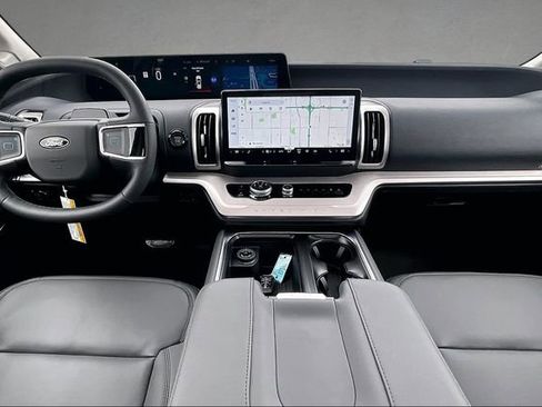 New 2026 Ford Expedition Active AWD/4WD image 5
