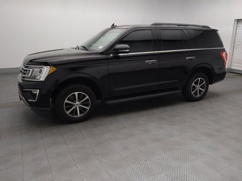 Used 2020 Ford Expedition XLT w/ Equipment Group 201A RWD image 2