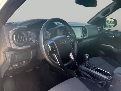Used 2021 Toyota Tacoma TRD Sport w/ Technology Package RWD image 16