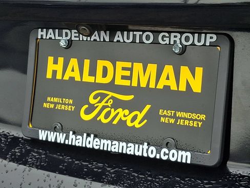 Used 2016 Ford Fusion SE w/ Equipment Group 201A FWD image 30