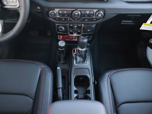 New 2026 Jeep Gladiator Rubicon image 28