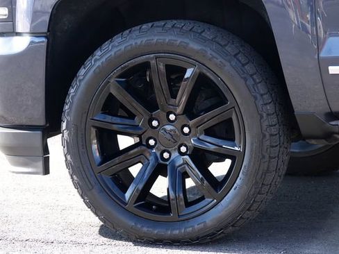 Used 2018 Chevrolet Silverado 1500 LTZ Z71 w/ Centennial Edition image 56