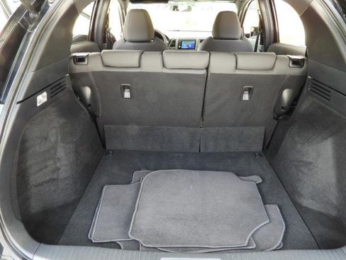 Used 2021 Honda HR-V Sport image 34
