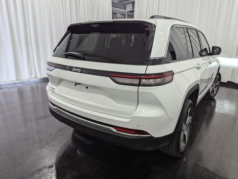 Used 2023 Jeep Grand Cherokee 4WD 4xe w/ Luxury Tech Group II image 9