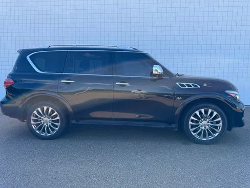 Used 2016 INFINITI QX80 2WD w/ Deluxe Technology Package image 2