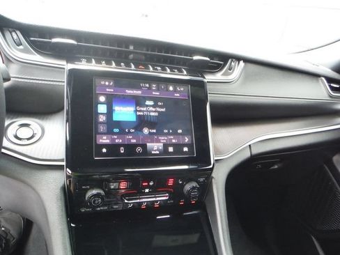 Certified 2023 Jeep Grand Cherokee L Laredo AWD/4WD image 20