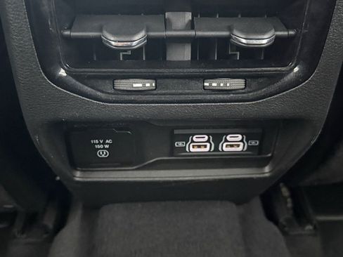 Used 2023 Jeep Grand Cherokee L Laredo w/ Luxury Tech Group I image 11