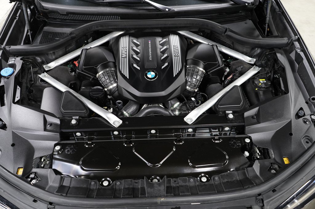 Used 2022 BMW X7 M50i w/ Executive Package AWD/4WD image 32