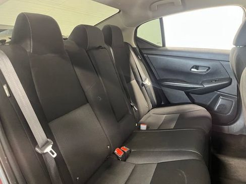 Used 2021 Nissan Sentra SV FWD image 14