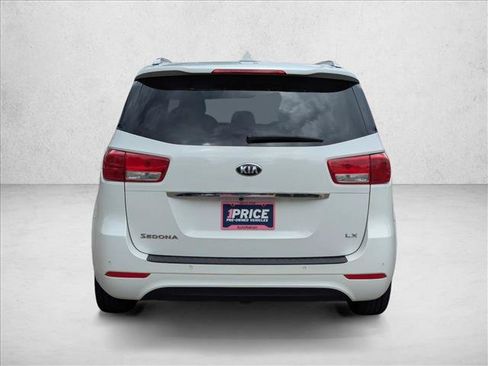 Used 2016 Kia Sedona LX w/ LX Essentials Premium Package FWD image 7