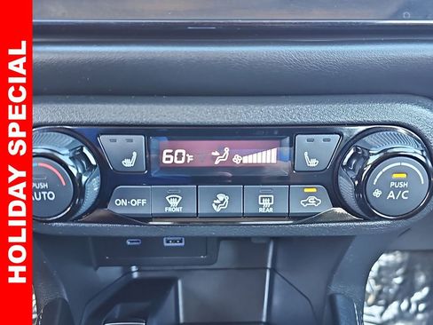 Used 2021 Nissan Kicks SR w/ SR Premium Package image 20