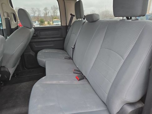 Used 2018 RAM 2500 Tradesman w/ Chrome Appearance Group image 9